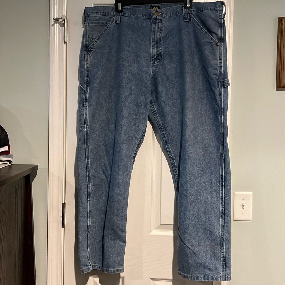 Men’s Lee Carpenter jeans. Light blue color. No stains or fraying. Size 42x30.